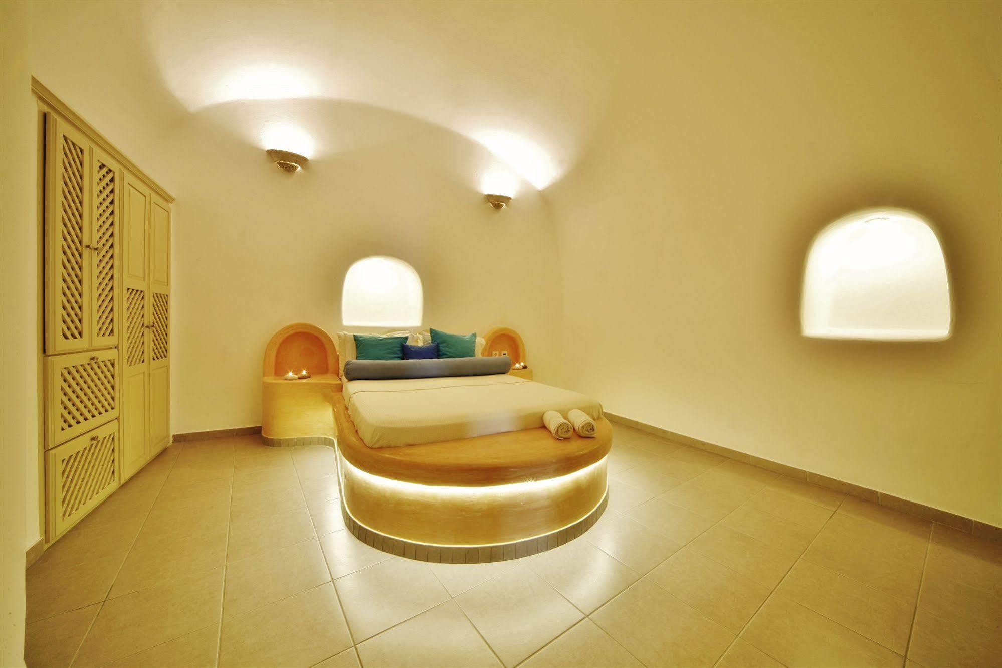 Chroma Suites Ía Kültér fotó