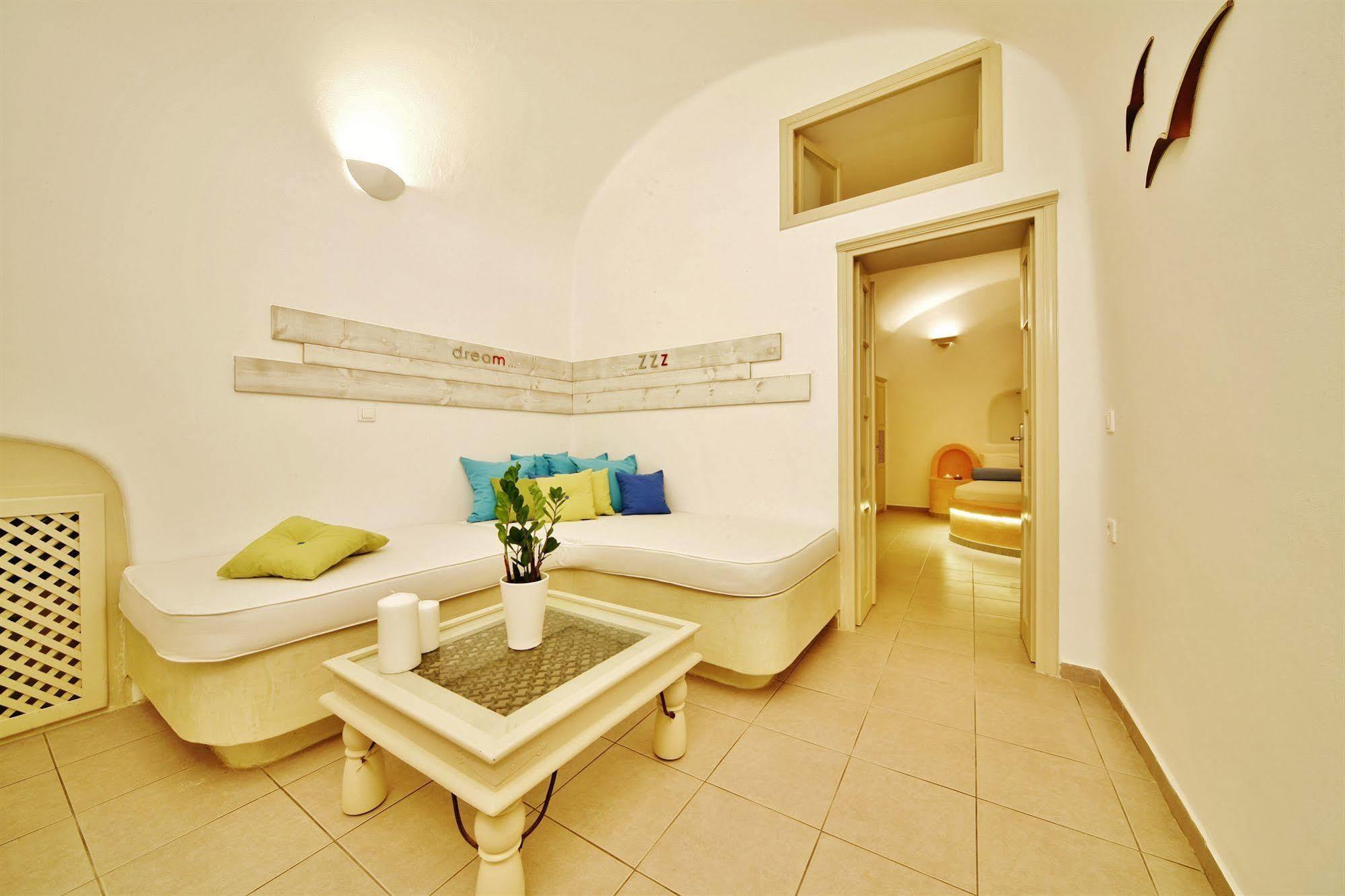 Chroma Suites Ía Kültér fotó
